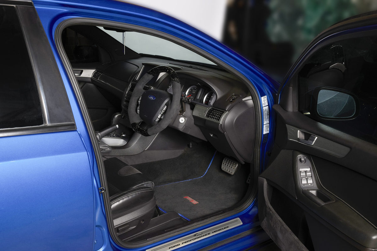 Retro Ford/FPV FG Falcon Steering Wheel – Alcantara Forged Carbon Fibre Flat Bottom