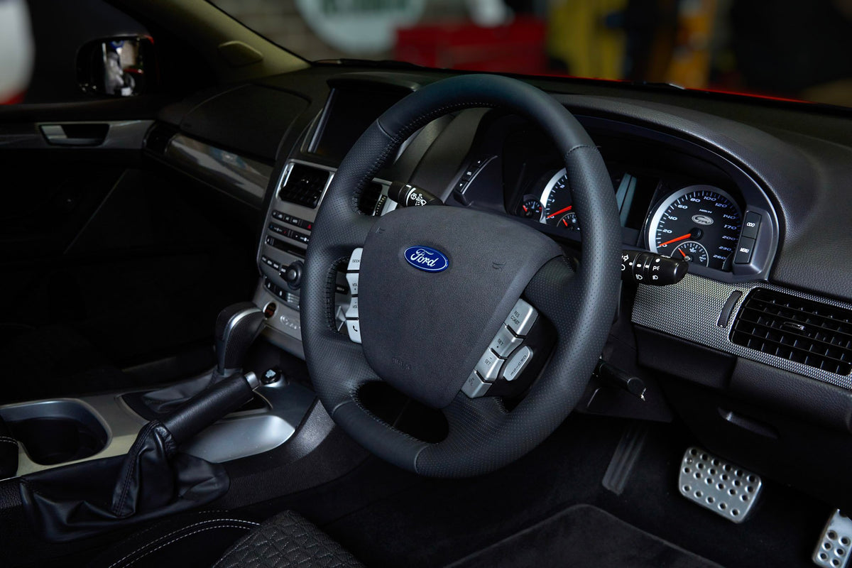 Retro Ford/FPV FG Falcon Steering Wheel – Black Leather OEM Style