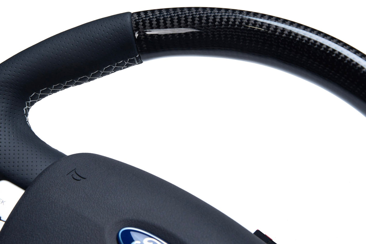Retro Ford/FPV FG Falcon Steering Wheel – Black Leather Carbon Fibre OEM Style