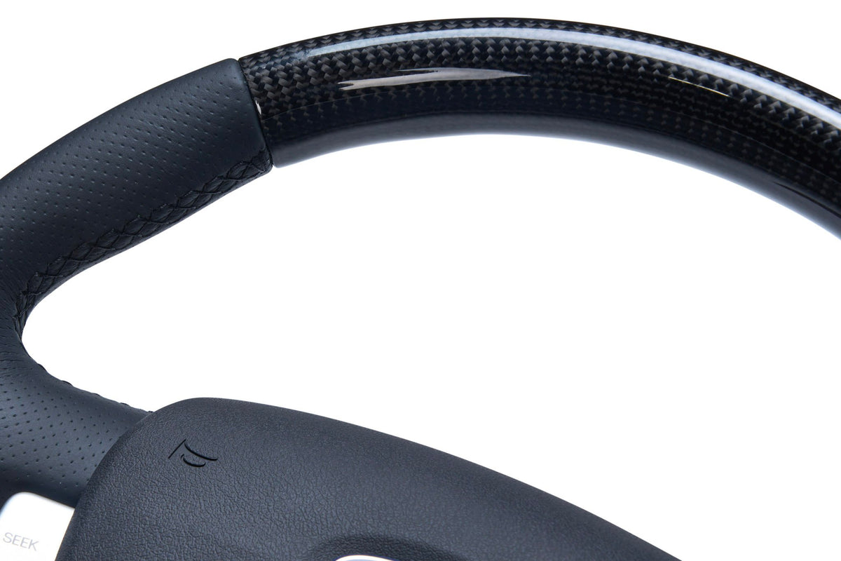 Retro Ford/FPV FG Falcon Steering Wheel – Black Leather Carbon Fibre OEM Style